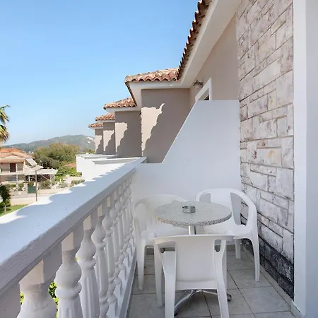 Paradise Zante Standard 4 *