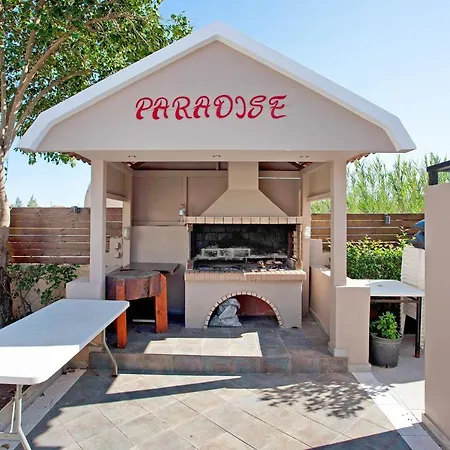 Paradise Zante Standard 4 דירה